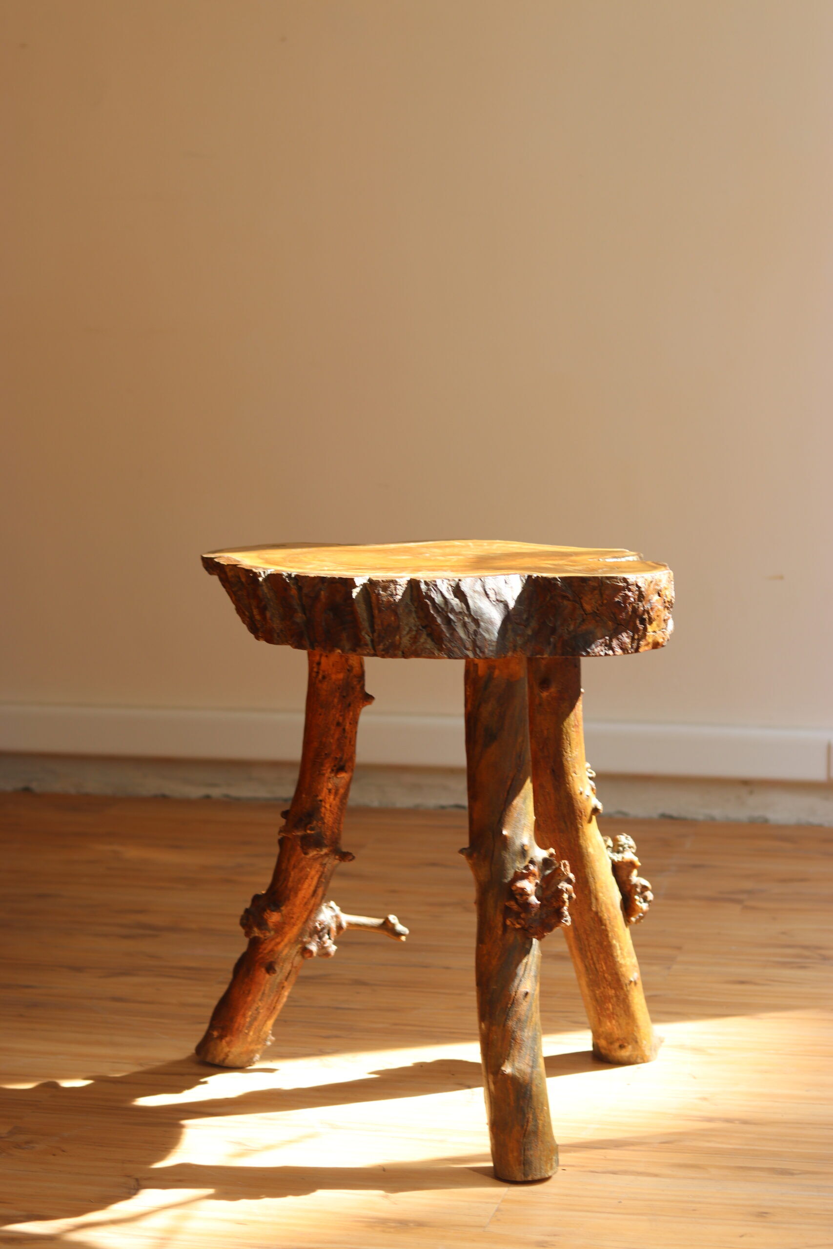 Brutalist side table in oak, 1950s-60s.