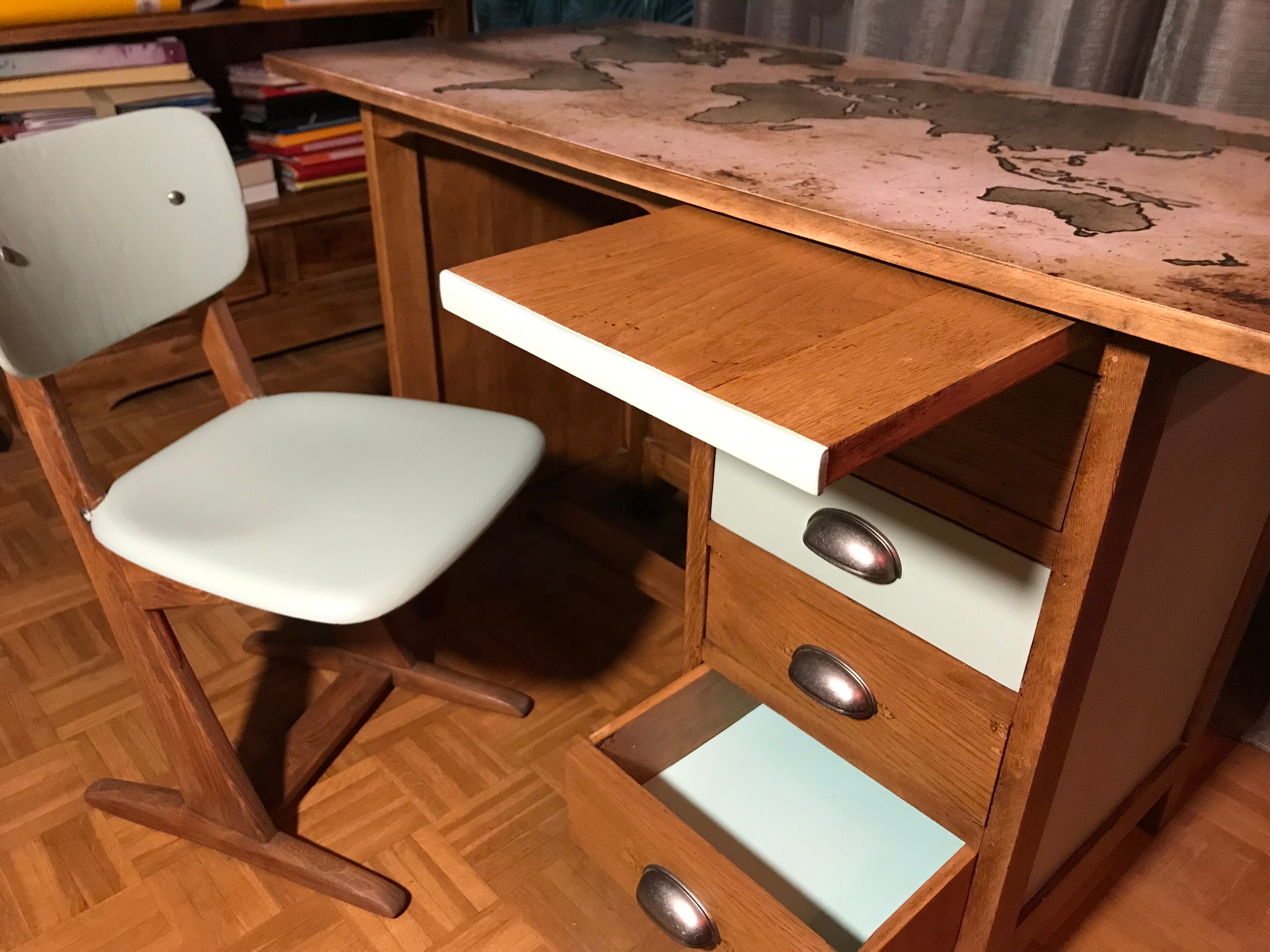 Children's desk and 60' wooden chair restyled