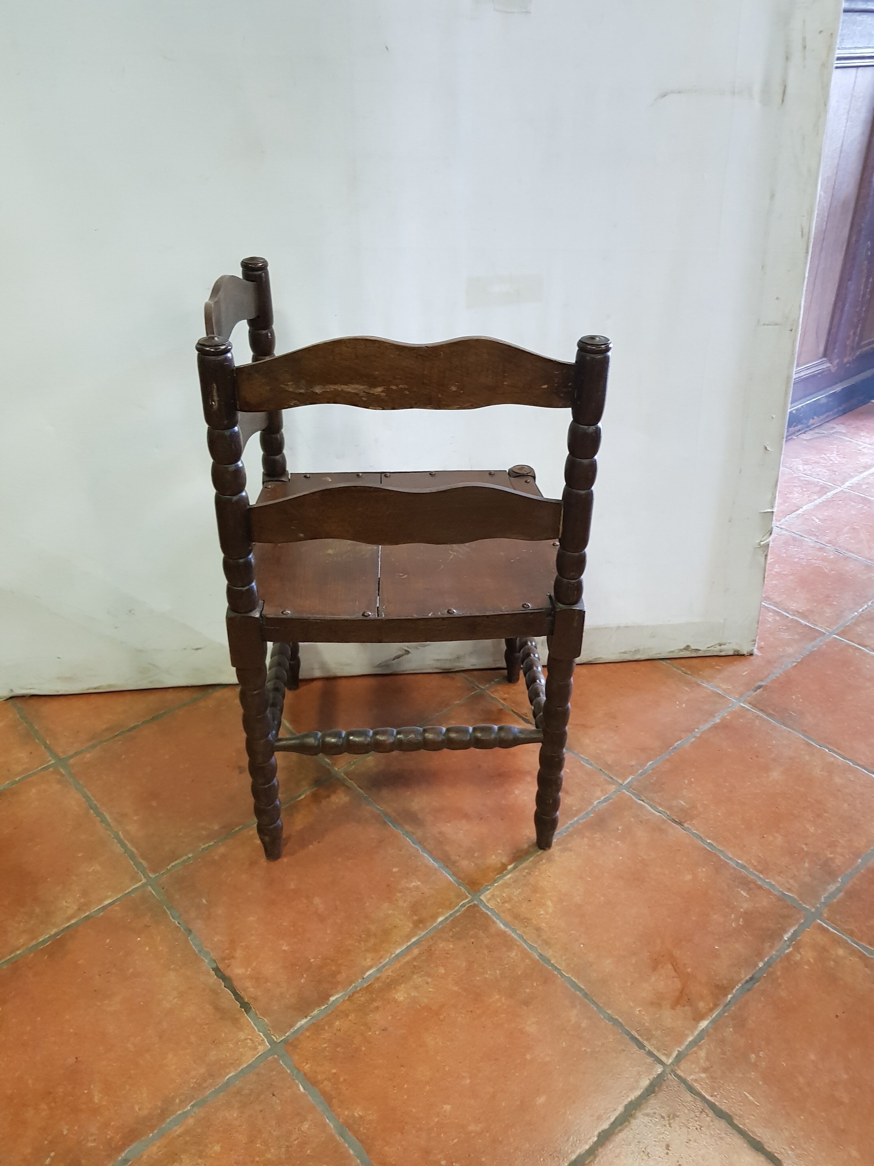 Fireplace corner armchair