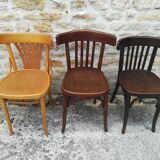 Chaises de bistrot depareill"es
