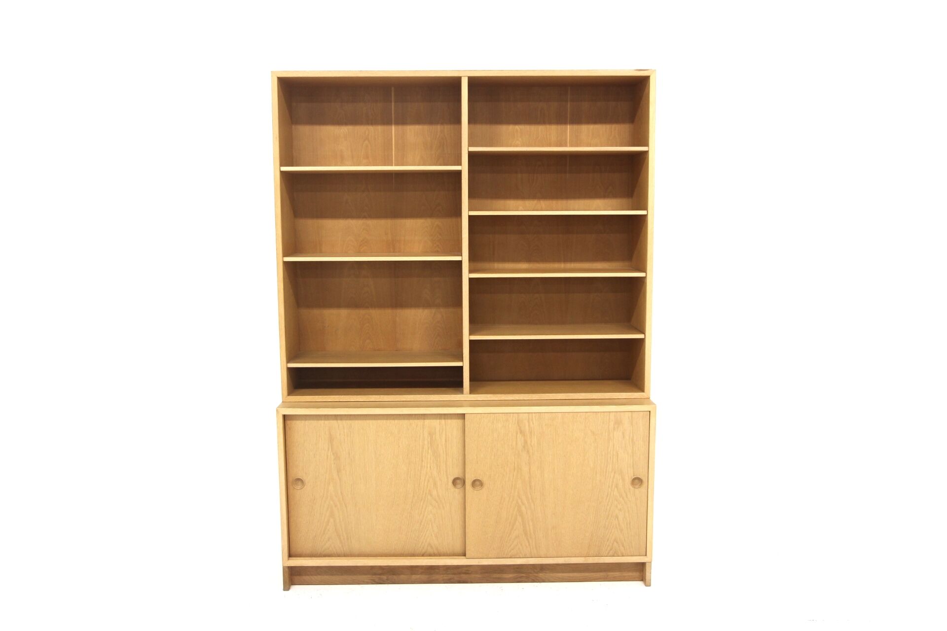 Scandinavian oak library "Öresund", Børge Mogensen, Sweden, 1960