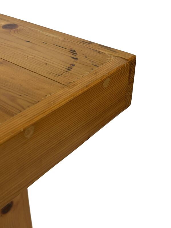 Table d'appoint vintage en pin des années 60, table d'appoint faite à la main, design minimaliste