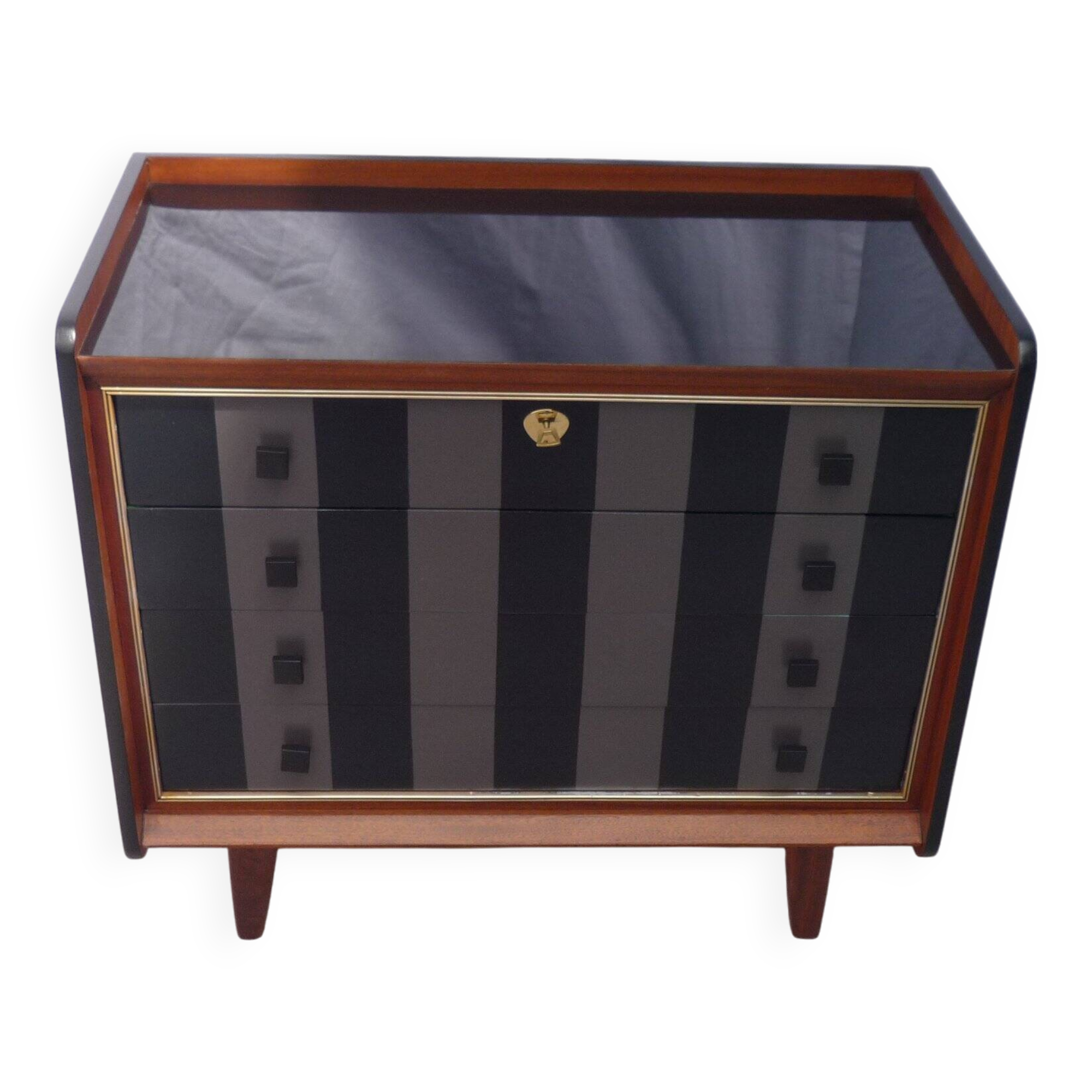 Vintage 4-drawer chest of drawers