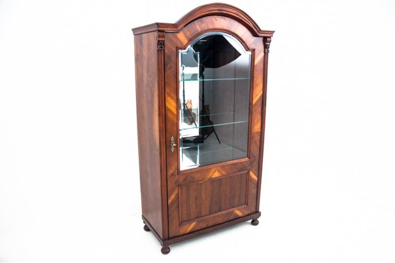 Historic library from around 1920