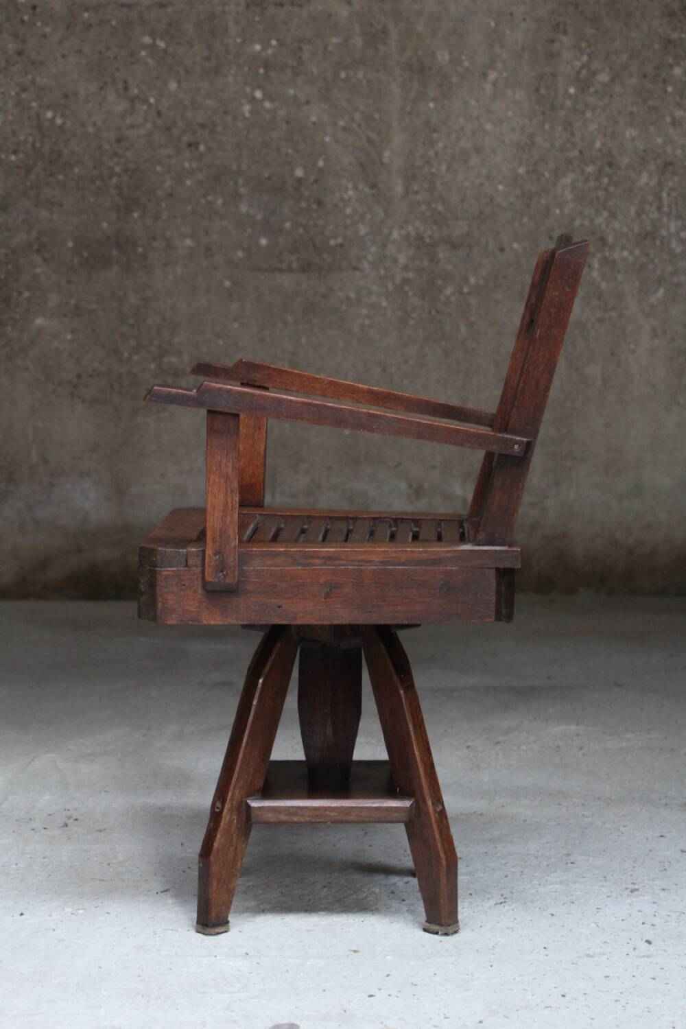 Swivel armchair Dutch design Amsterdam art deco 1930