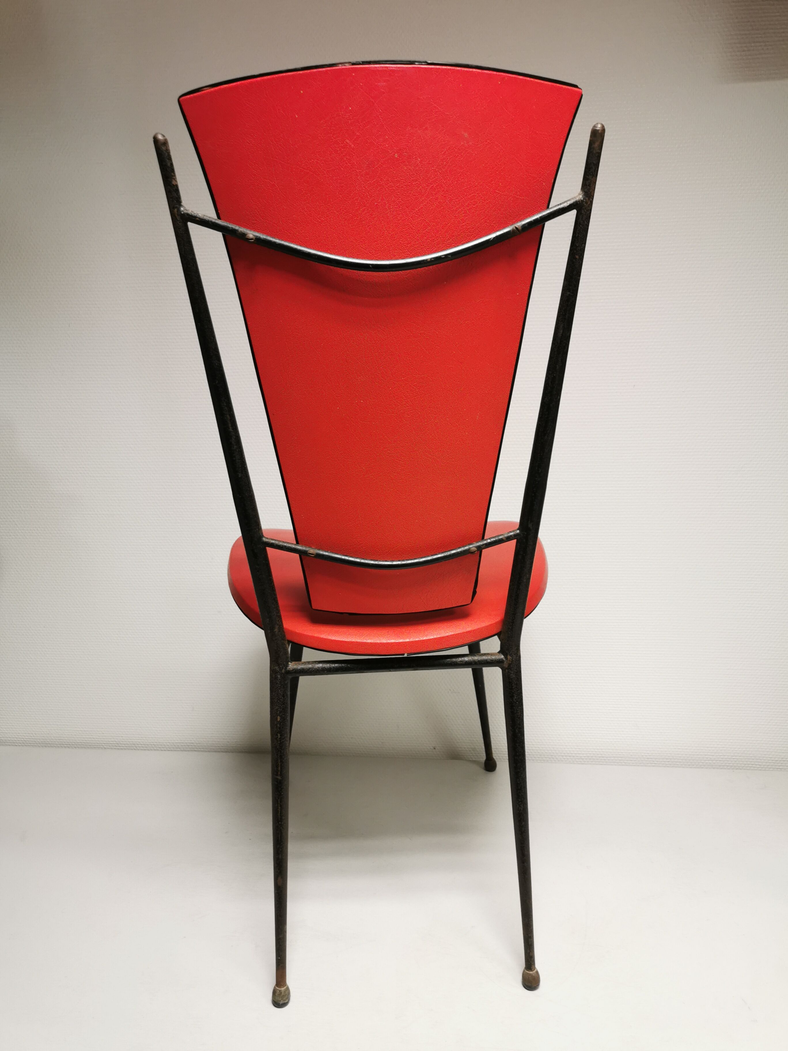 series of 6 Vintage red chairs design COLETTE GUEDEN 60s
