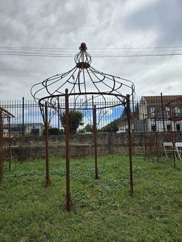 Gloriette, tonnelle, pergola en fer forgé