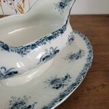 Sauceboat Ste Anonyme St Amand and Hamage