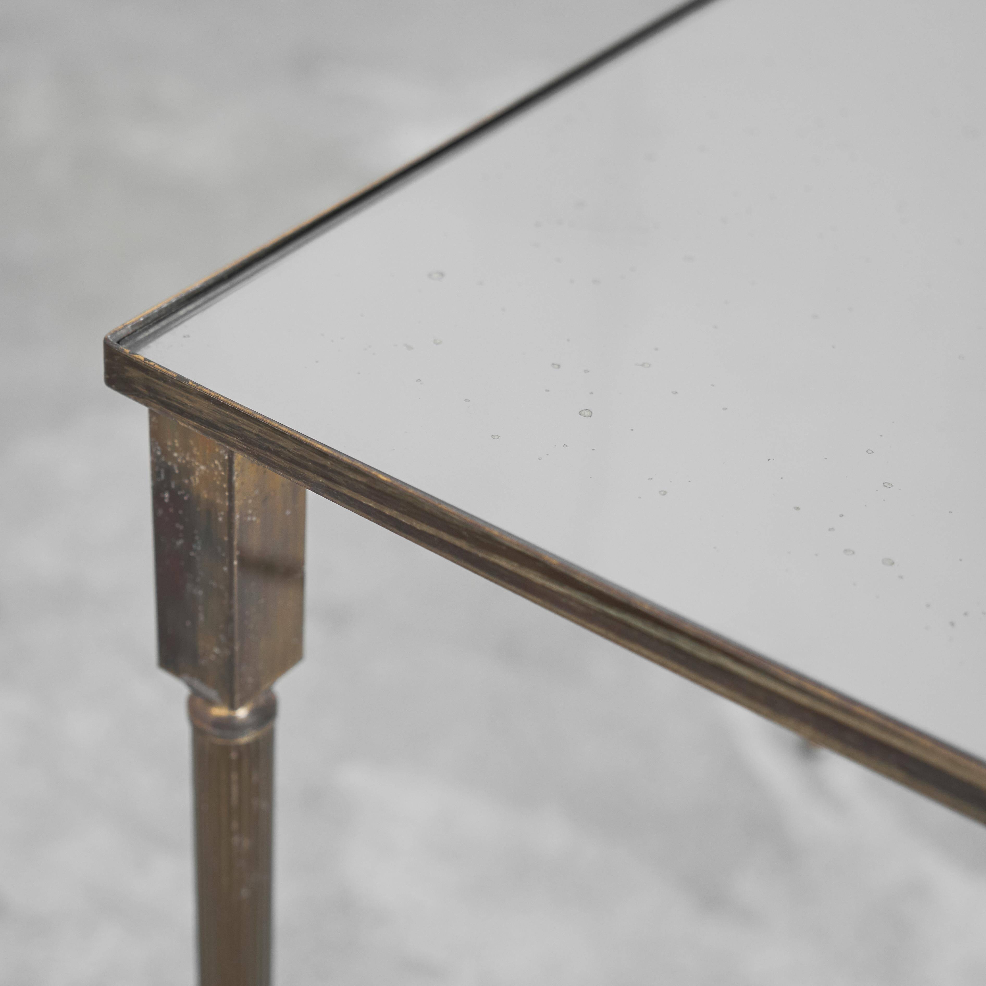 Table basse en laiton patiné et verre Maison Charles années 1960