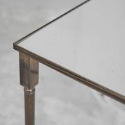 Table basse en laiton patiné et verre Maison Charles années 1960