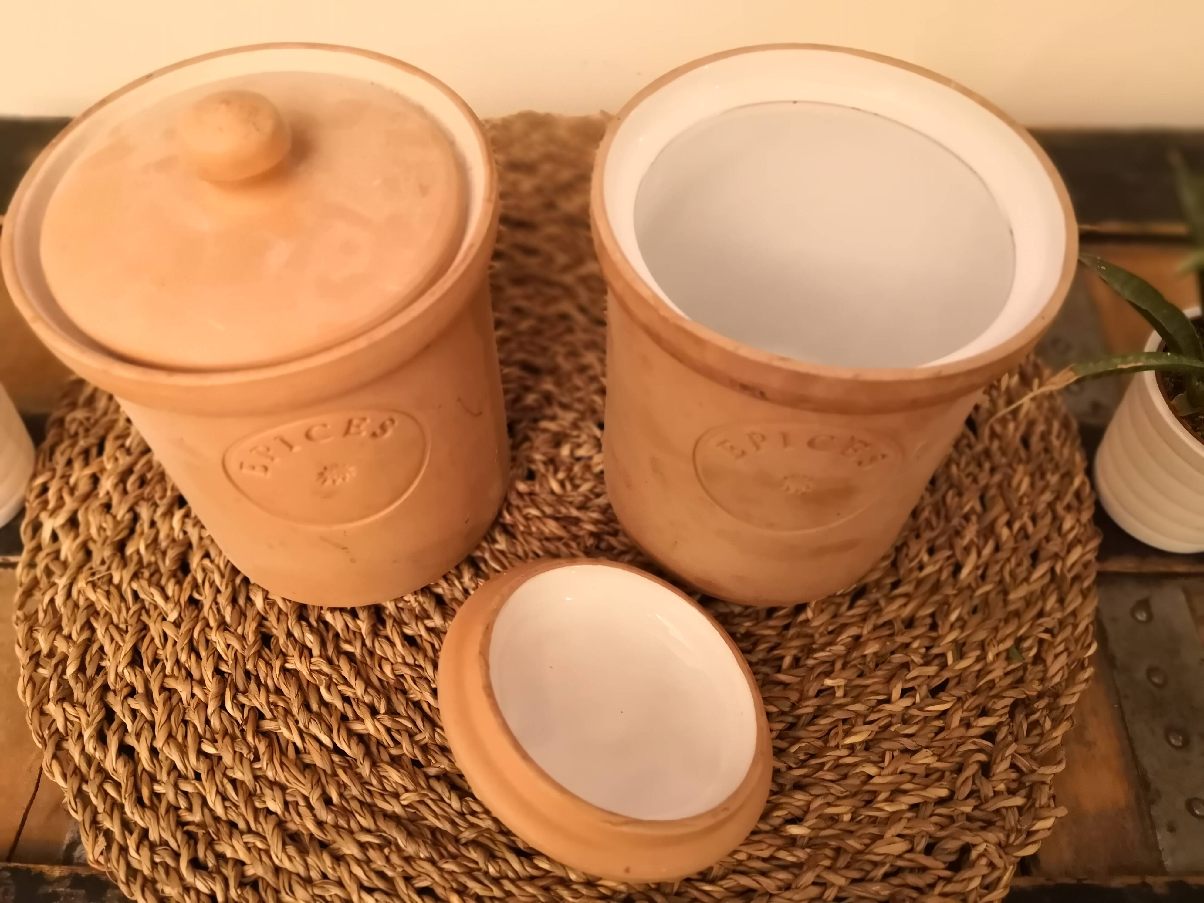 Pots à épices terre cuite