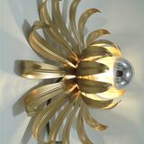 Wall lamp golden flower