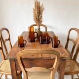 Carafe service and amber glasses