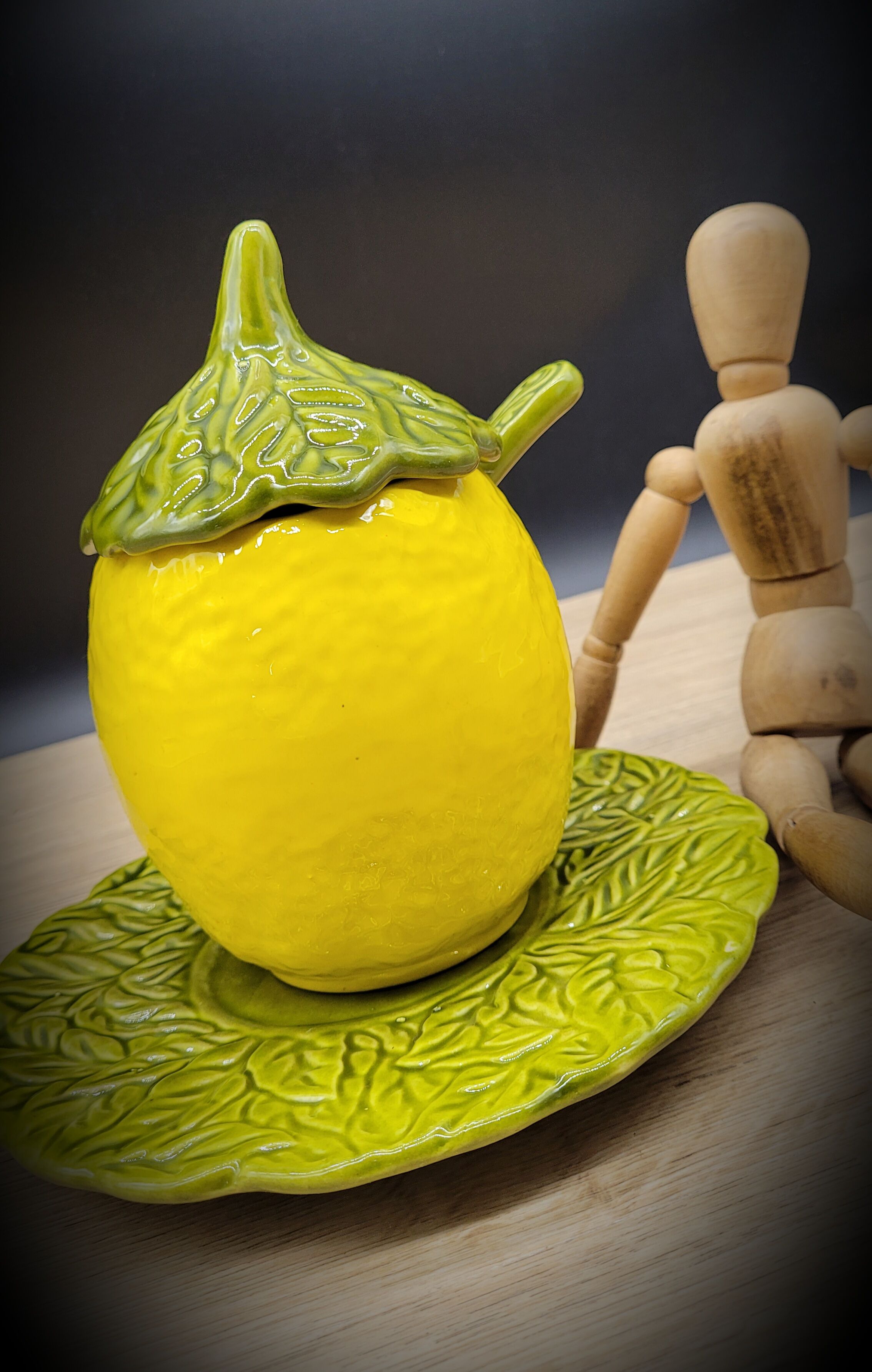 Sugar bowl lemon slip