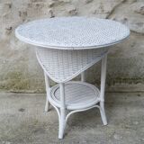 Pedestal table
