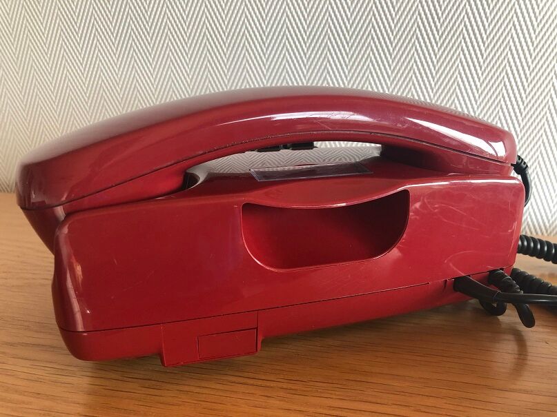 Vintage Siemens phone from the 80s