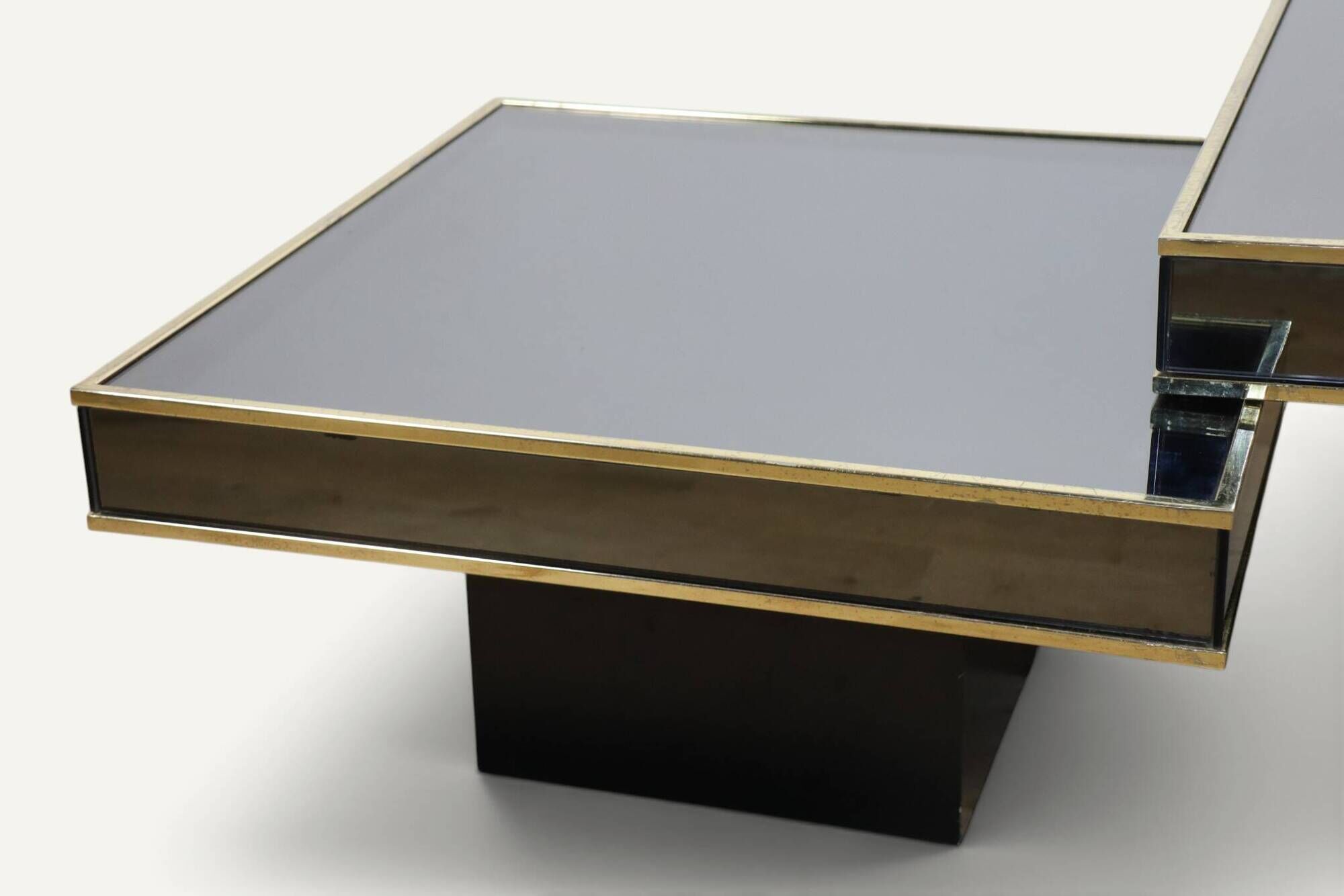 Modular coffee tables edition Cidue, by Willy Rizzo from the 1970s.