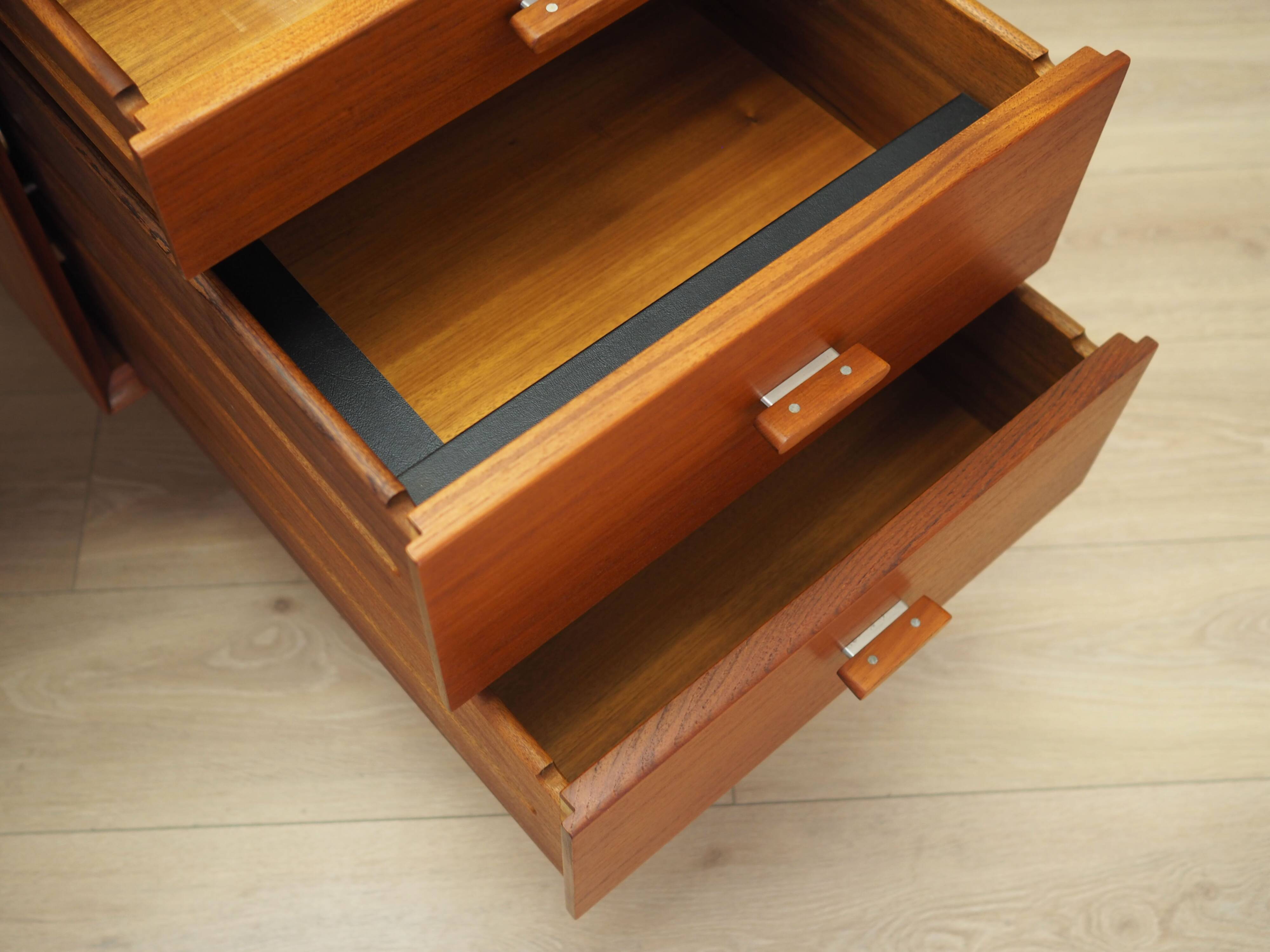 Teak desk, Danish design, 1960s, designer: Arne Vodder, production: Sibast