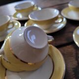Yellow cups and saucers – 1950s–60s
Yellow cups and saucers –