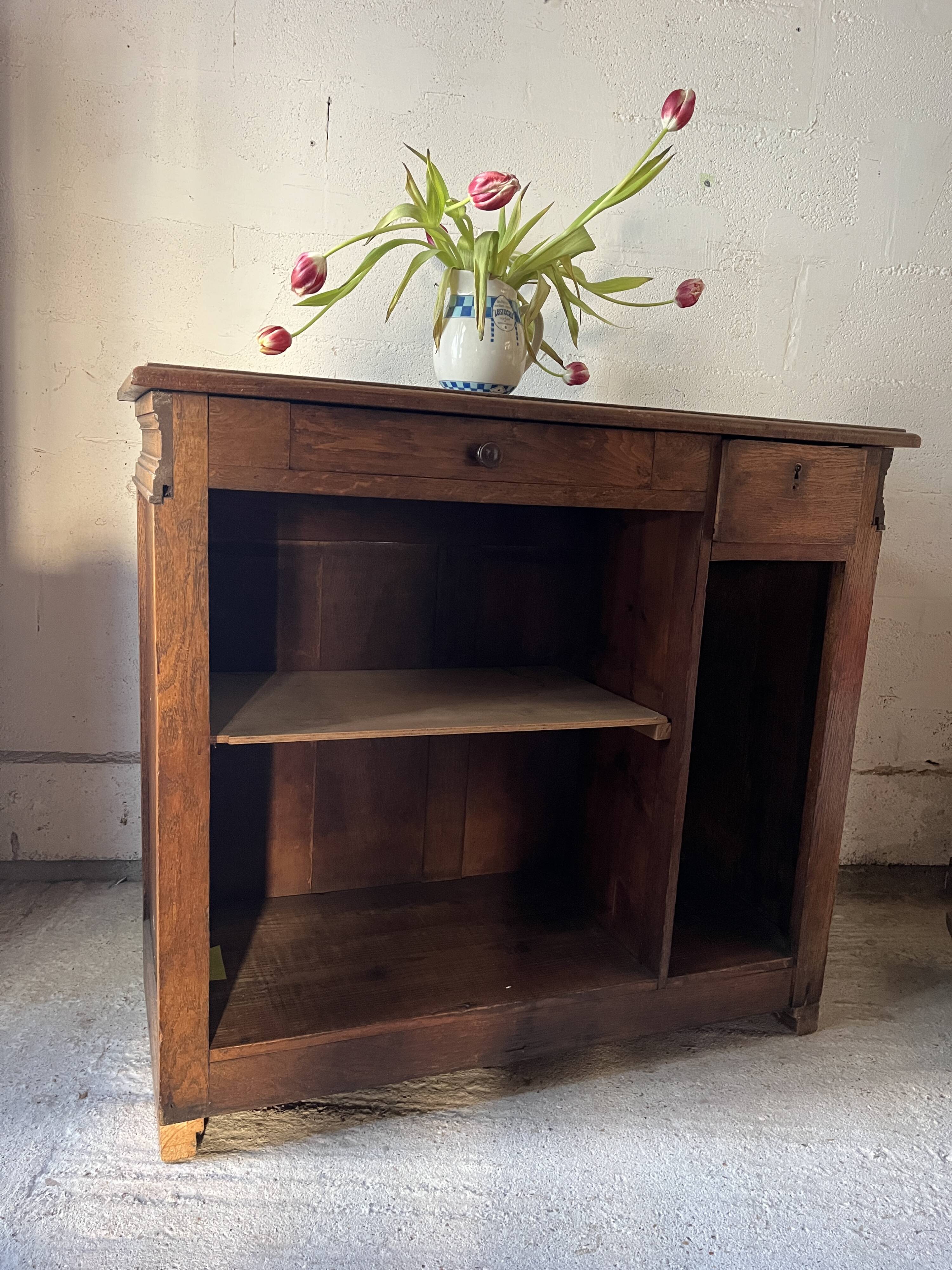 Oak counter