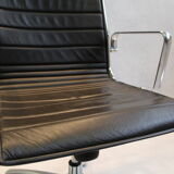 Leather and chrome office chair Luxy edition