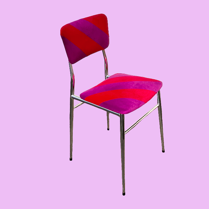 Red/purple patchwork chairs duo