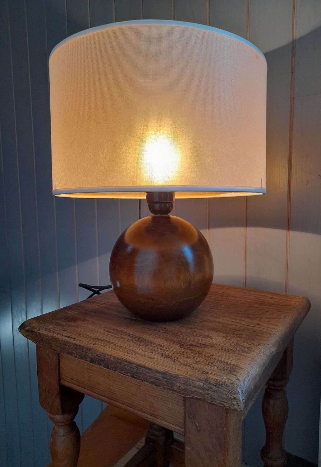 Table lamp foot ball dark solid wood Tournerie du sou, France