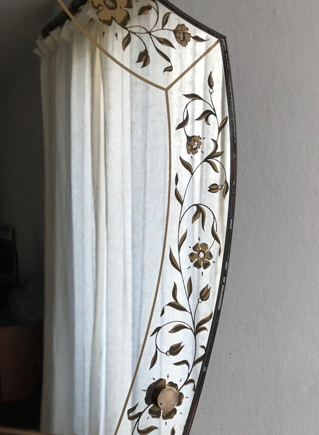 Venetian-style mirror decorated with flowers - 1950s 49x66cm
