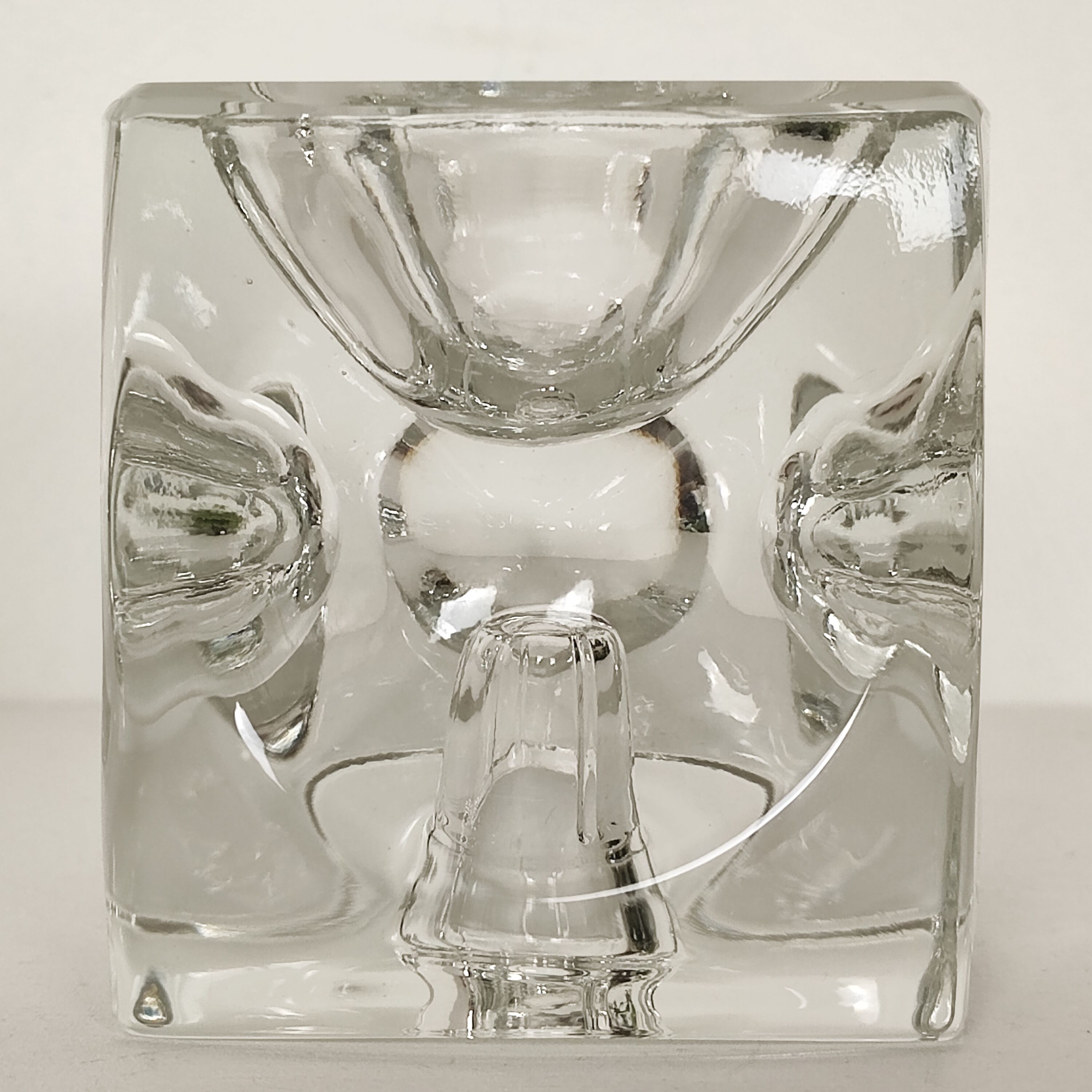 Ice cube crystal candle holders
