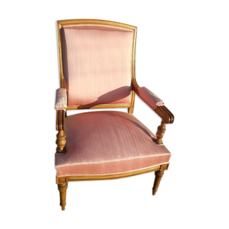 Blond walnut armchair of the nineteenth century