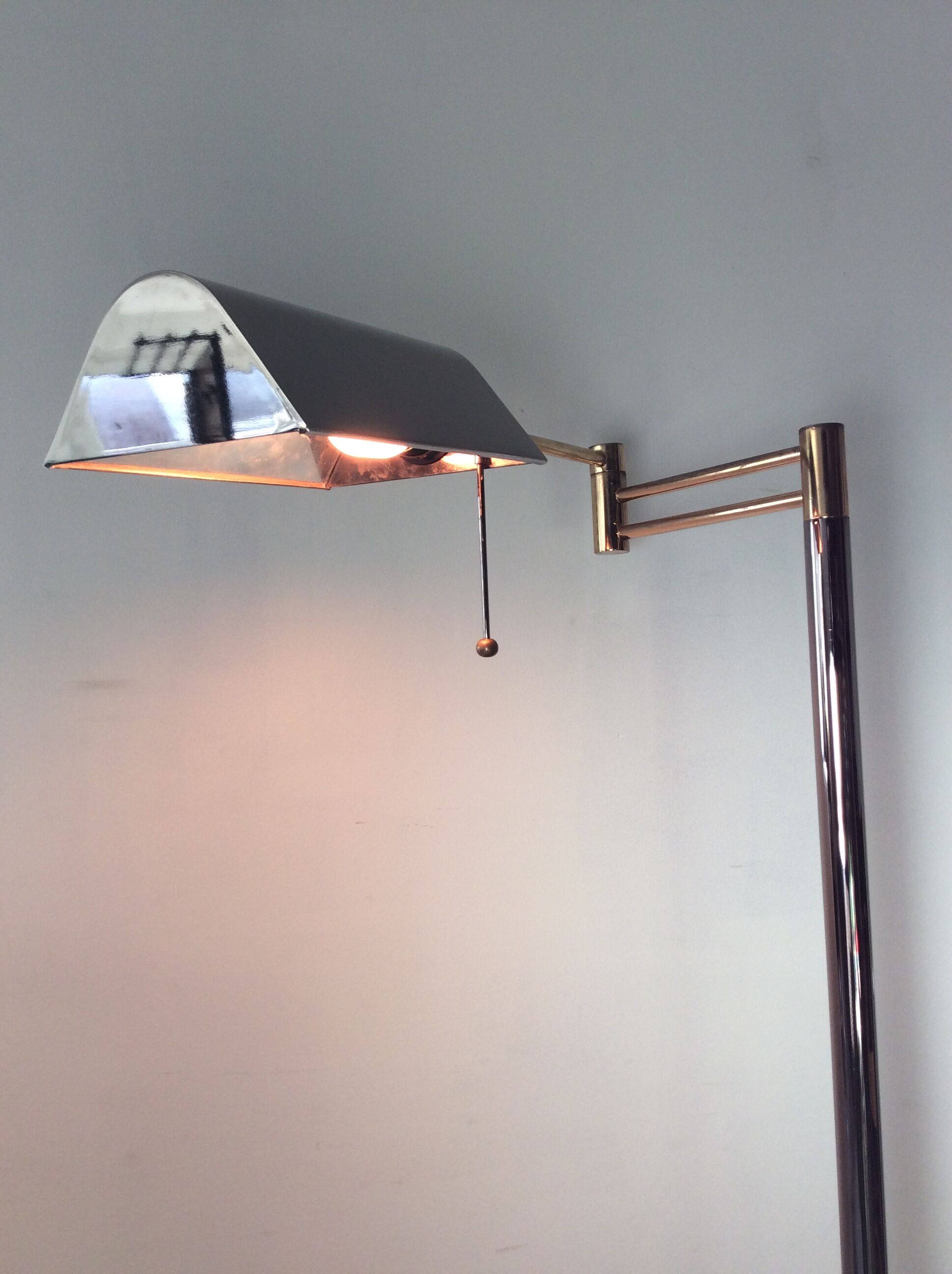 E-reader floor lamp from the 70s and 80s