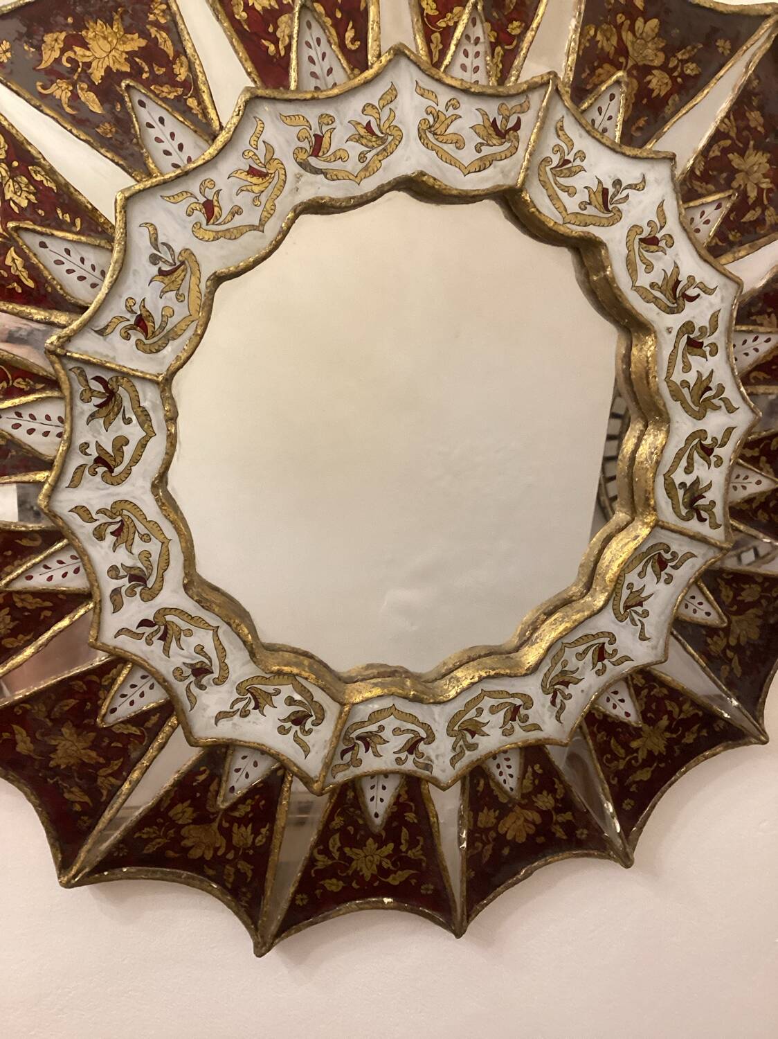 Miroir sunburst à fleurs année 1950