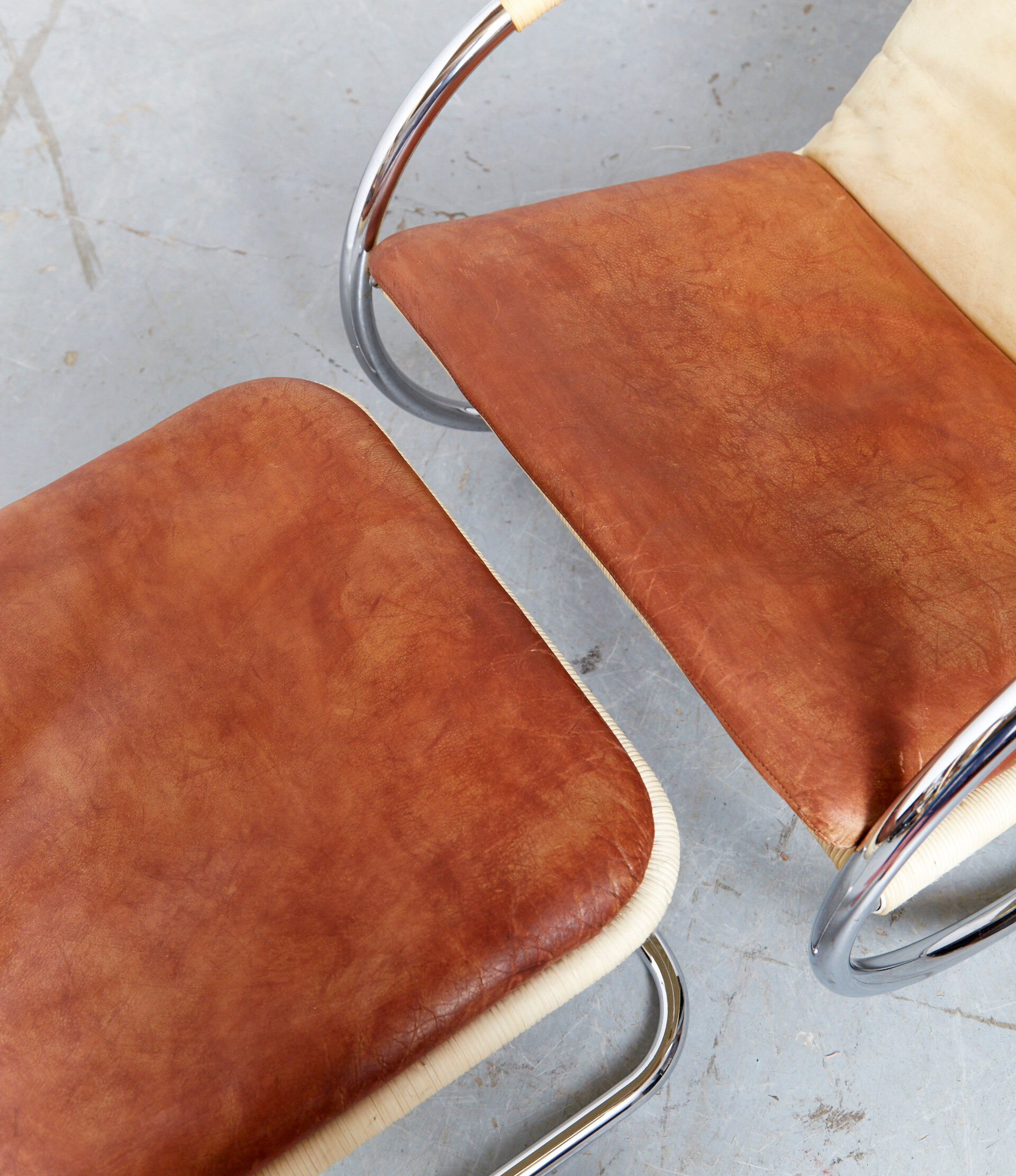 Anton Lorenz Bauhaus Cantilever D35 + Ottoman E35 for Tecta