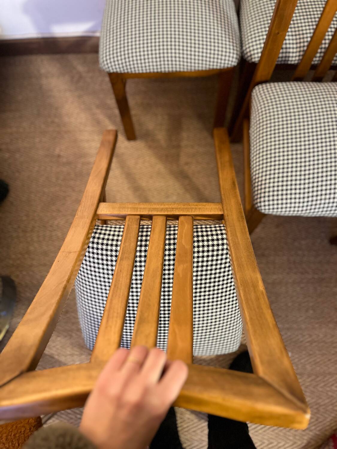 Set of 4 vintage wooden chairs