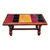 Table basse bois massif et céramique multicolore des années 70