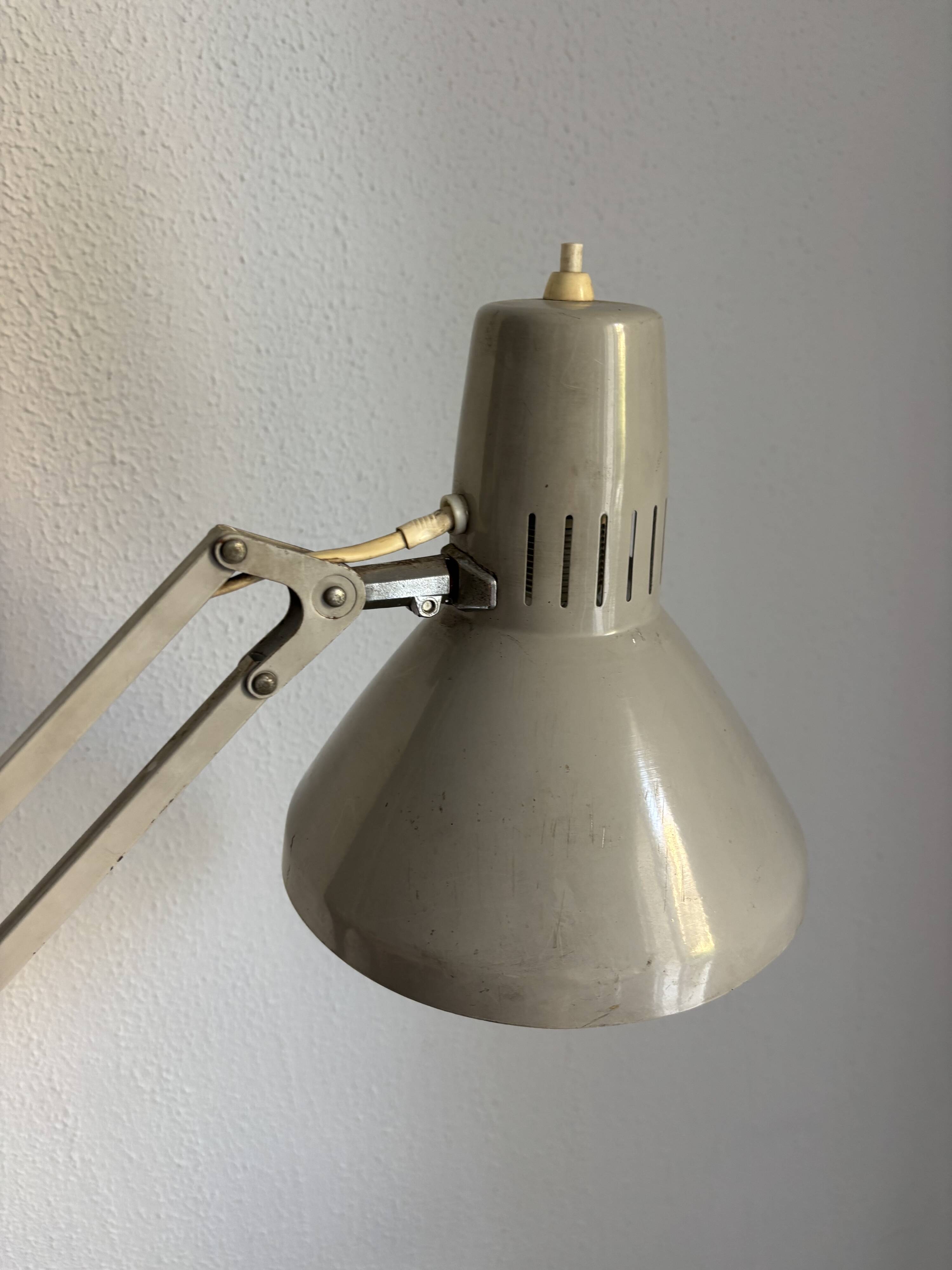 Lampe vintage 1970 d'architecte Ledu gris perle bureau - 80cm