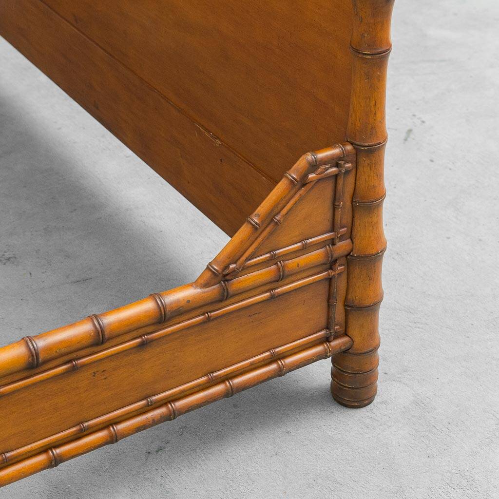 Vintage double bed in bamboo-style wood – Italian design from the 1940s