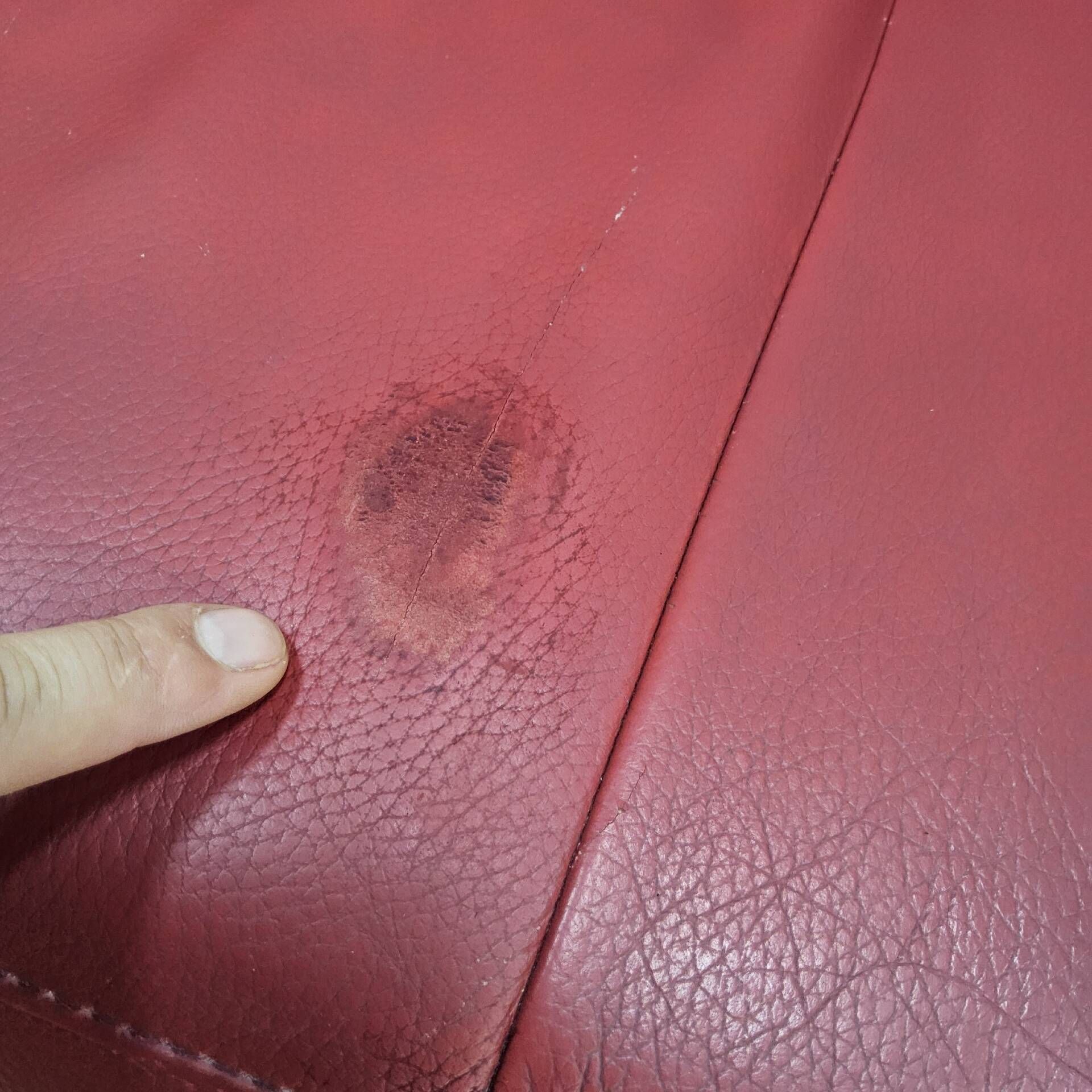 Vintage red leather Leolux Arabella design sofa used