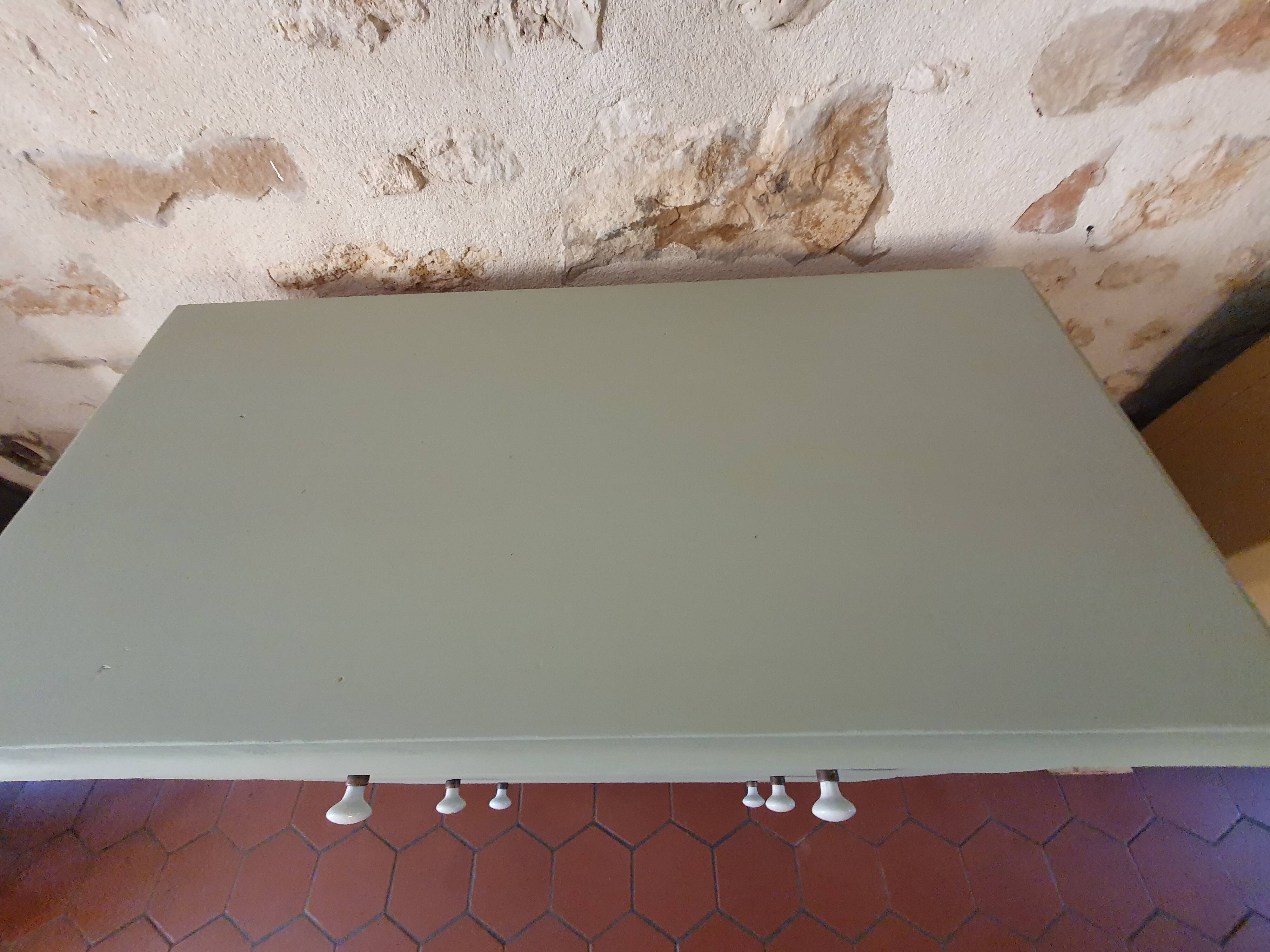 Vintage chest of drawers