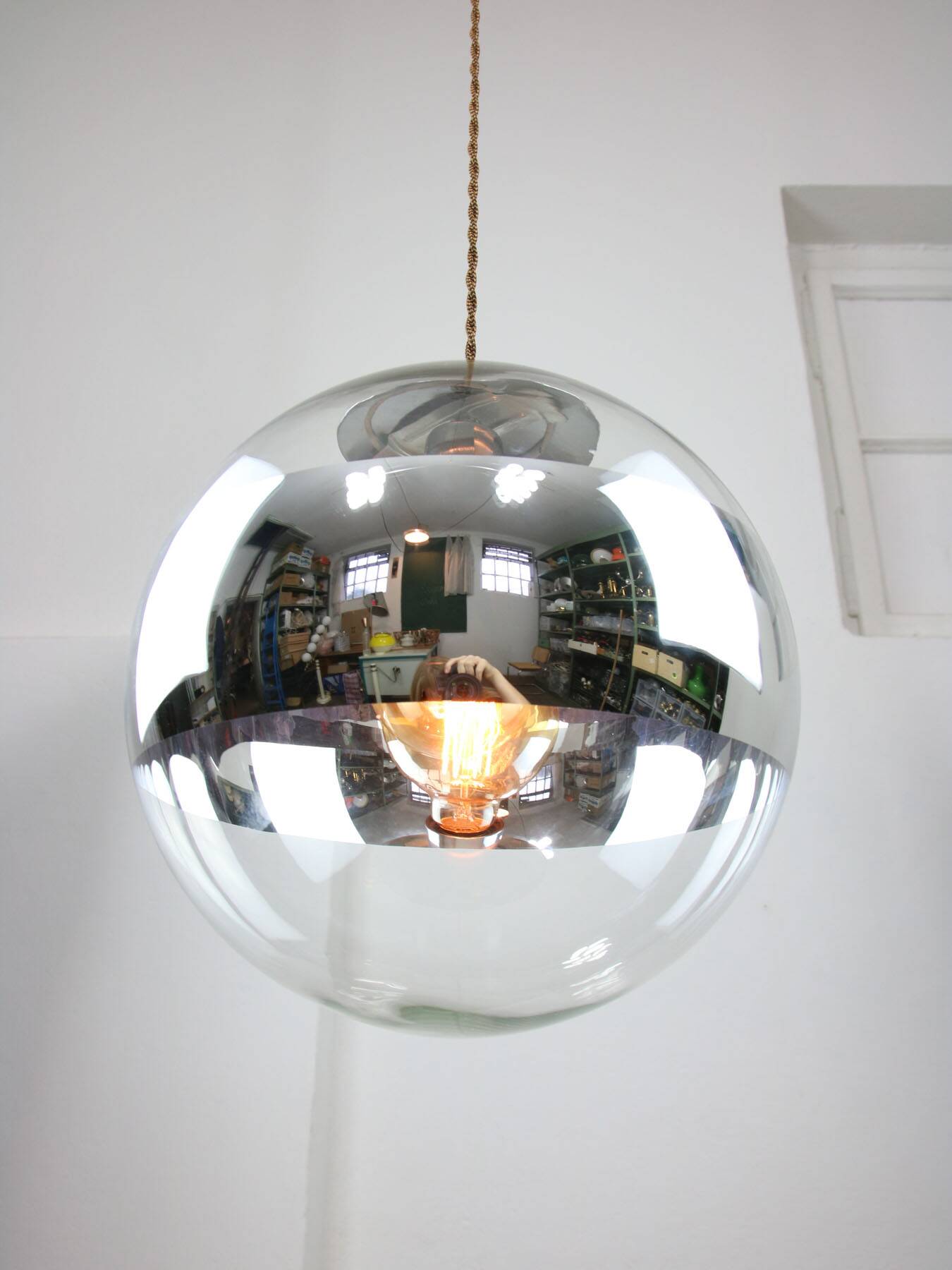 Suspension sphère vintage en verre et chrome, italie, 90s
