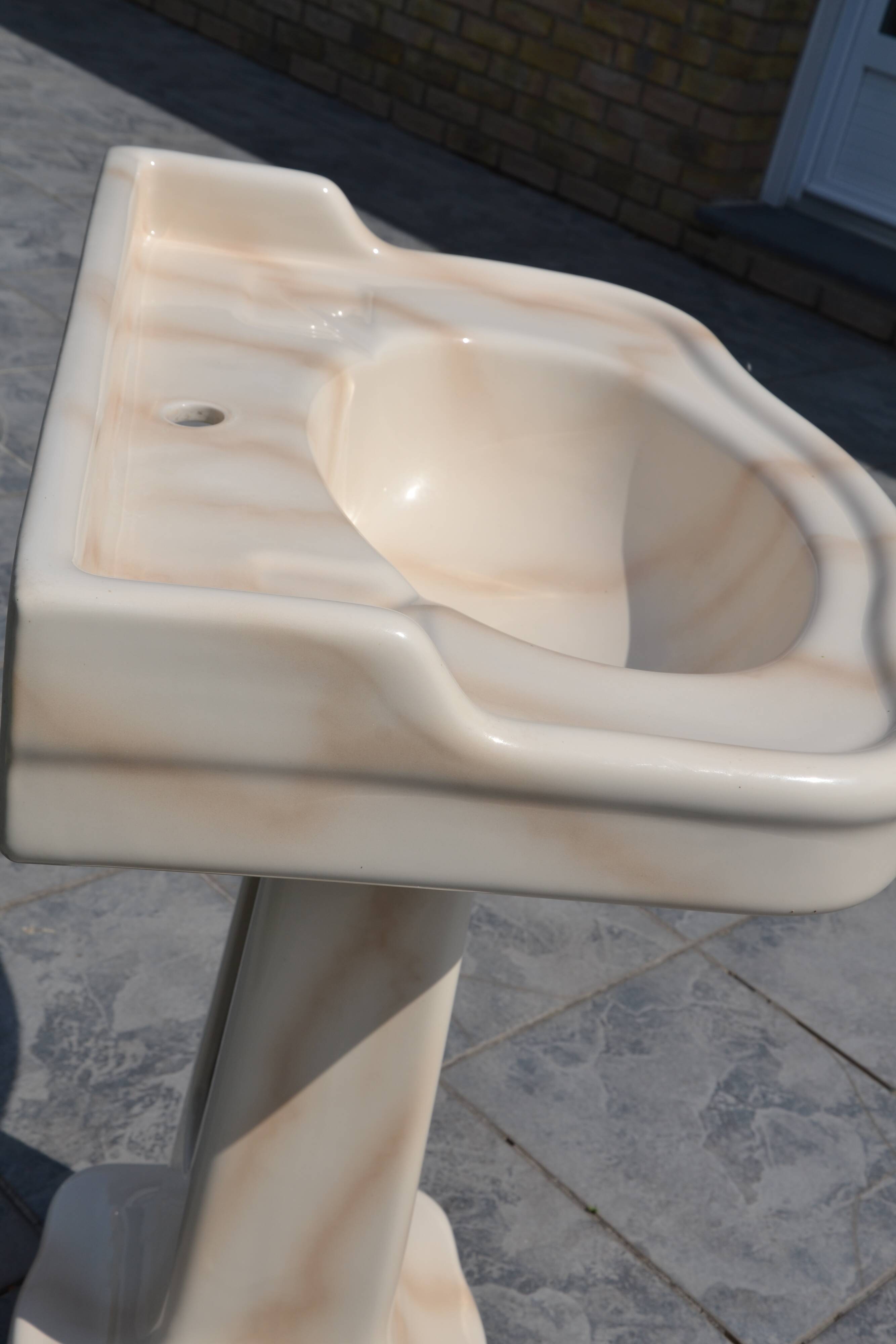 Vintage marbled earthenware sink from the 90s