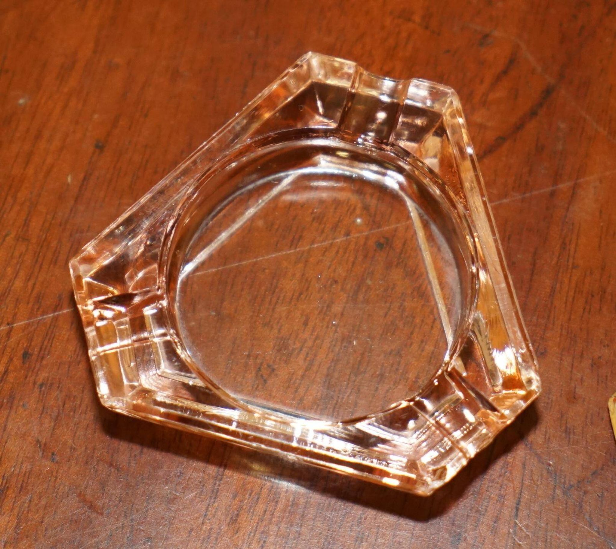 Cendrier persan antique avec plateau triangulaire en verre