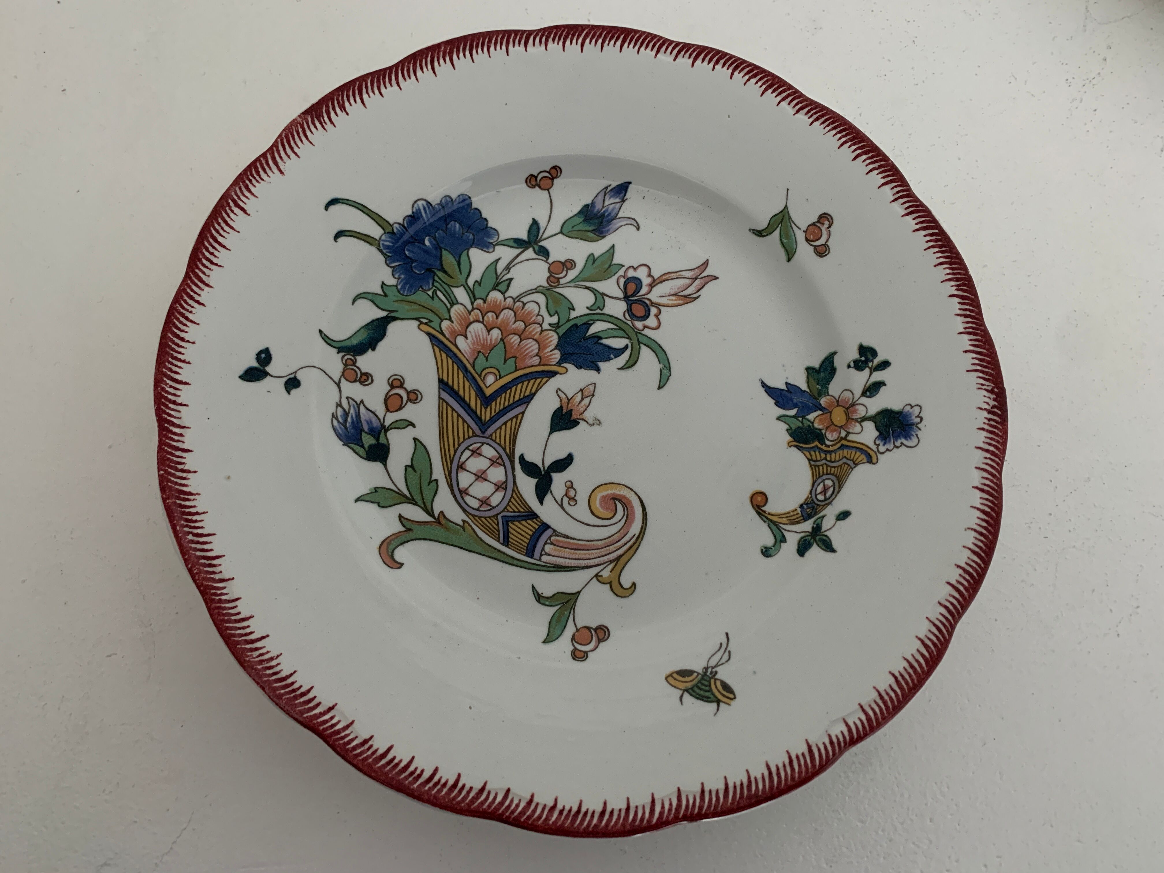 6 Sarreguemines dessert plates, cornucopia, 1928