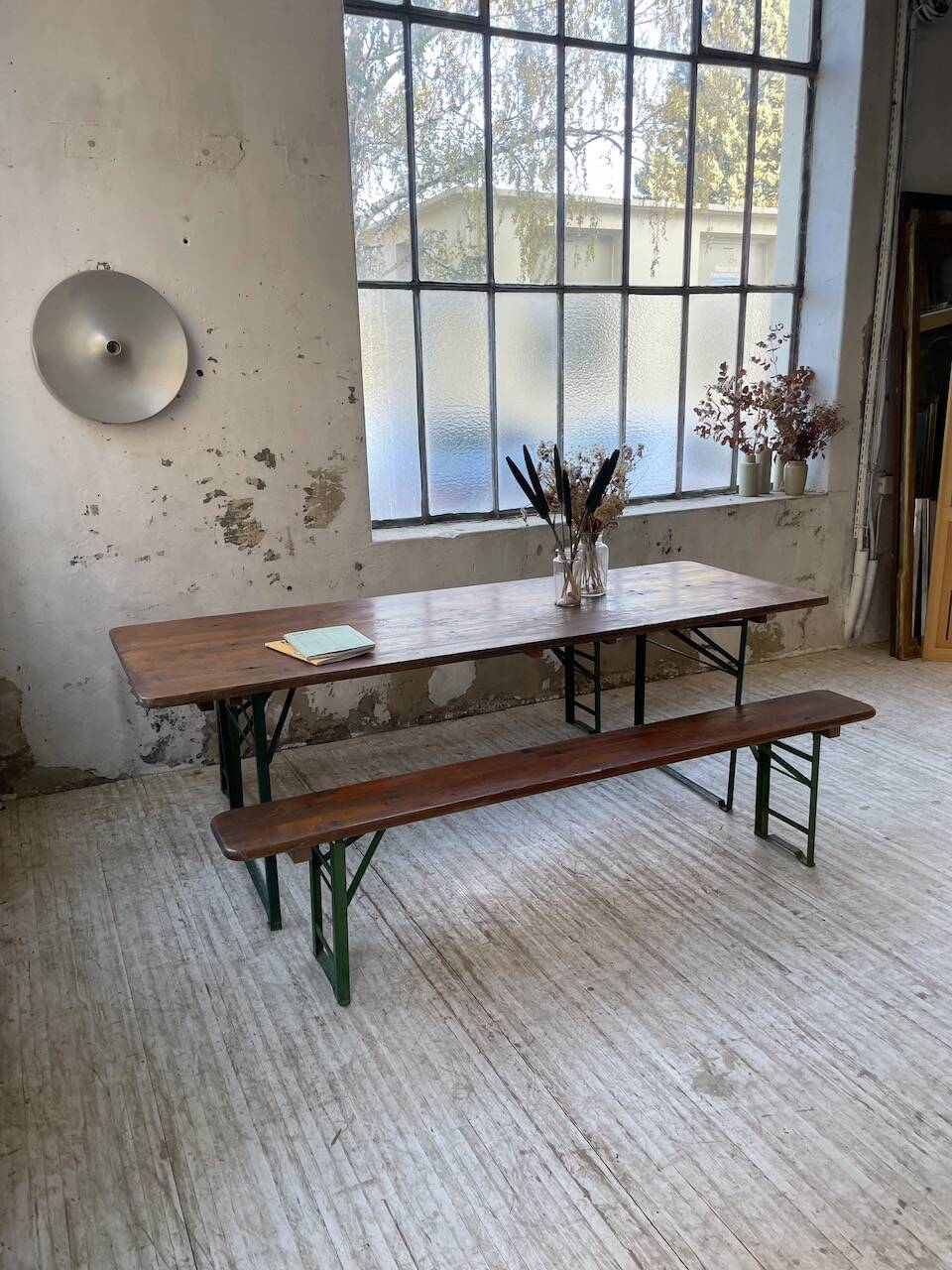 Guinguette table and its 2 benches