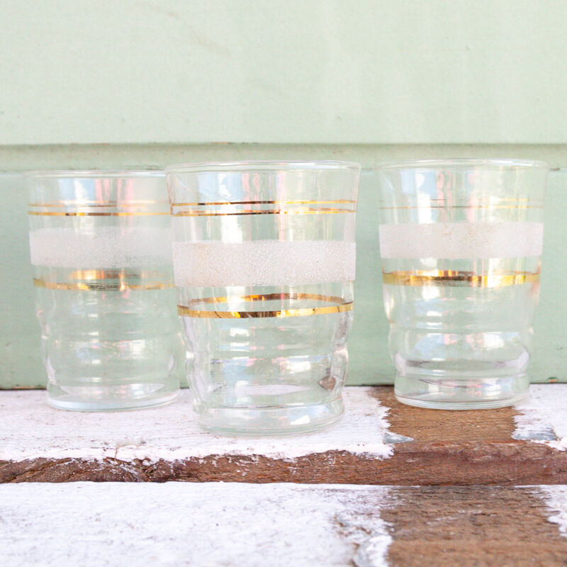 6 white and gold granite glasses
