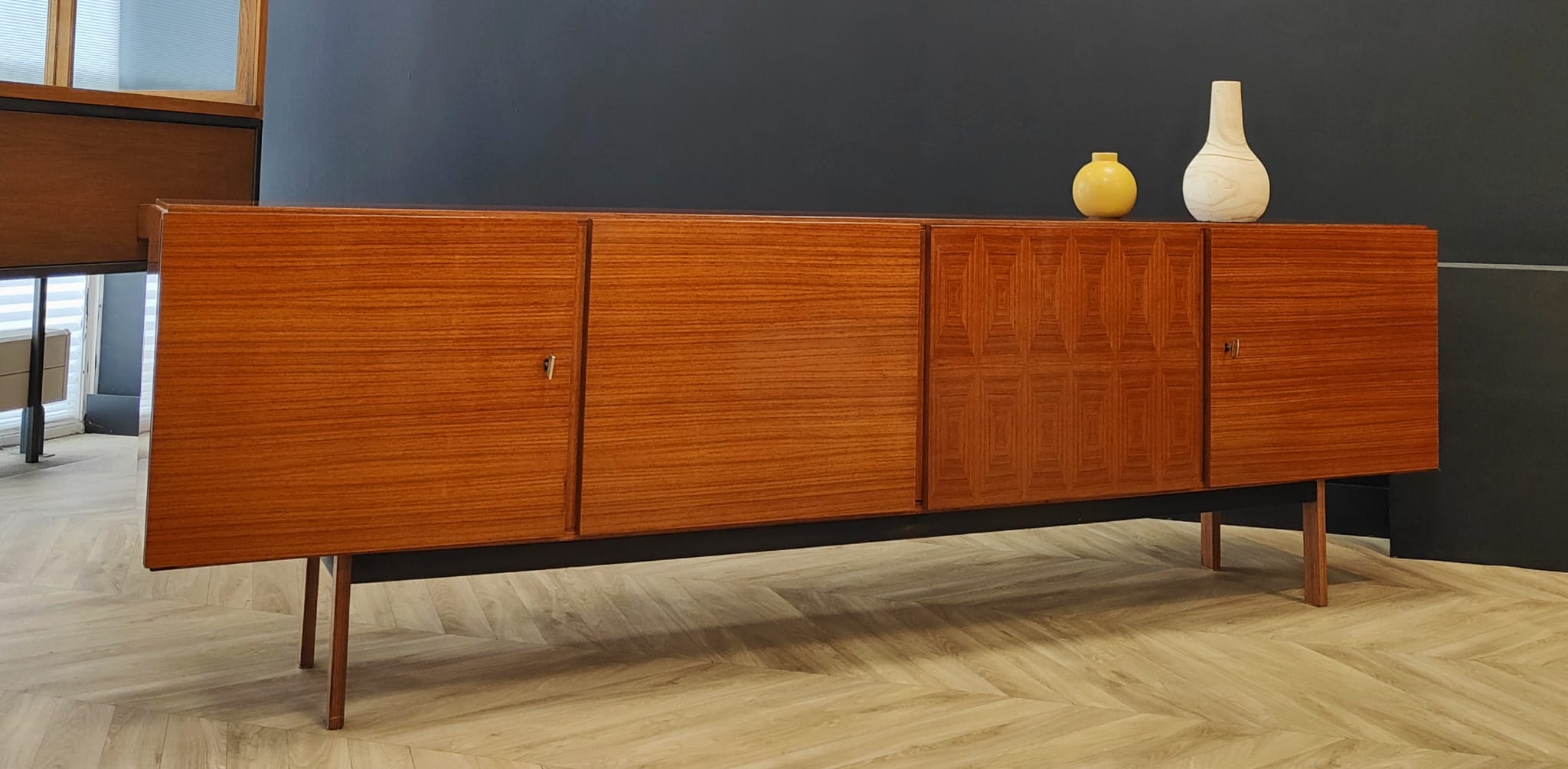 Enfilade Mid Century