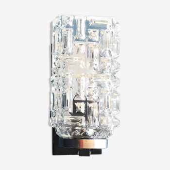Rectangular wall lamp in molded glass