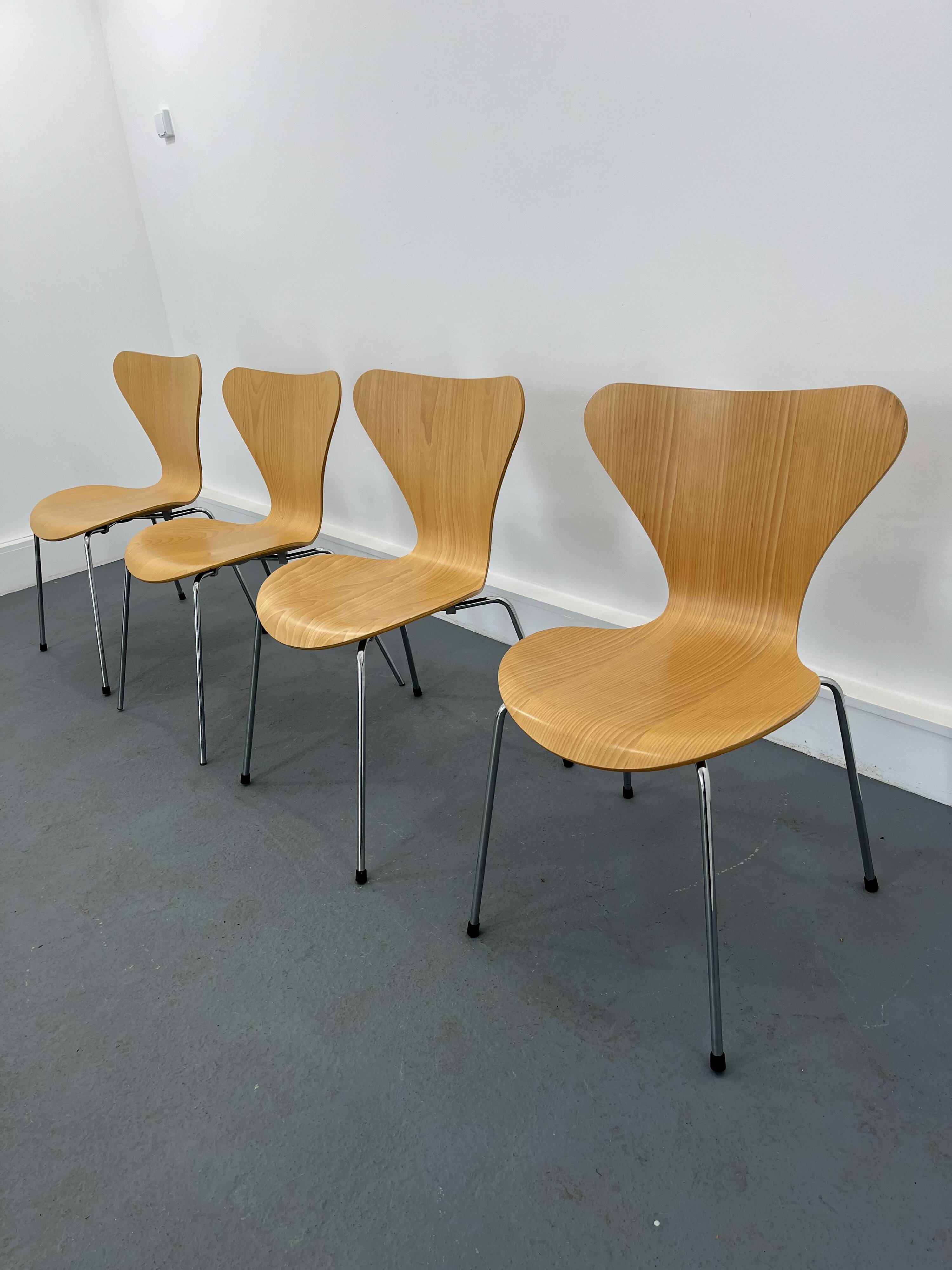 Chairs 3107 by Arne Jacobsen for Fritz Hansen, 1990s