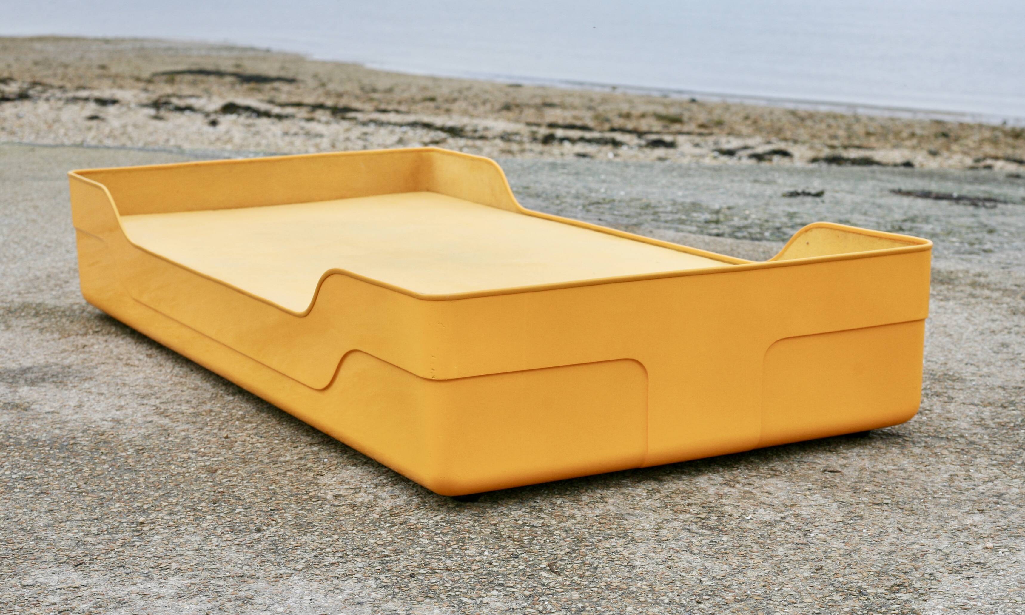 Ozoo bed, Marc Berthier, fiberglass, France, 1967