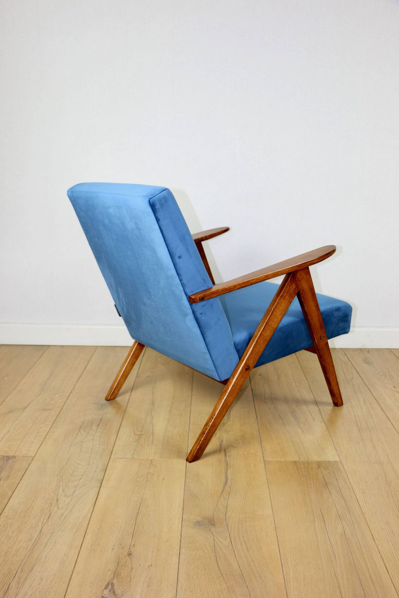 B-310 VAR armchair sea blue blue velvet - 2 pieces available